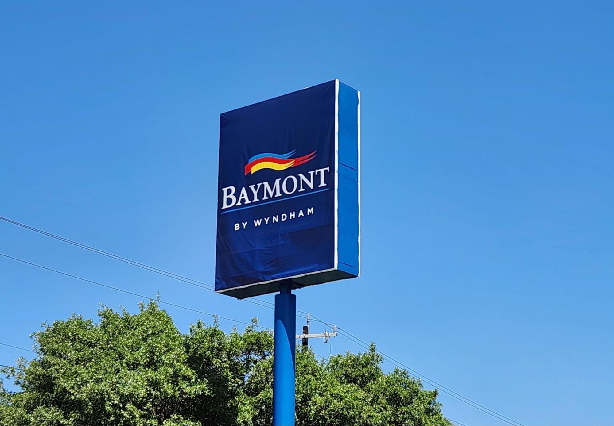 Baymont By Wyndham San Antonio Airport Hotel Exterior foto
