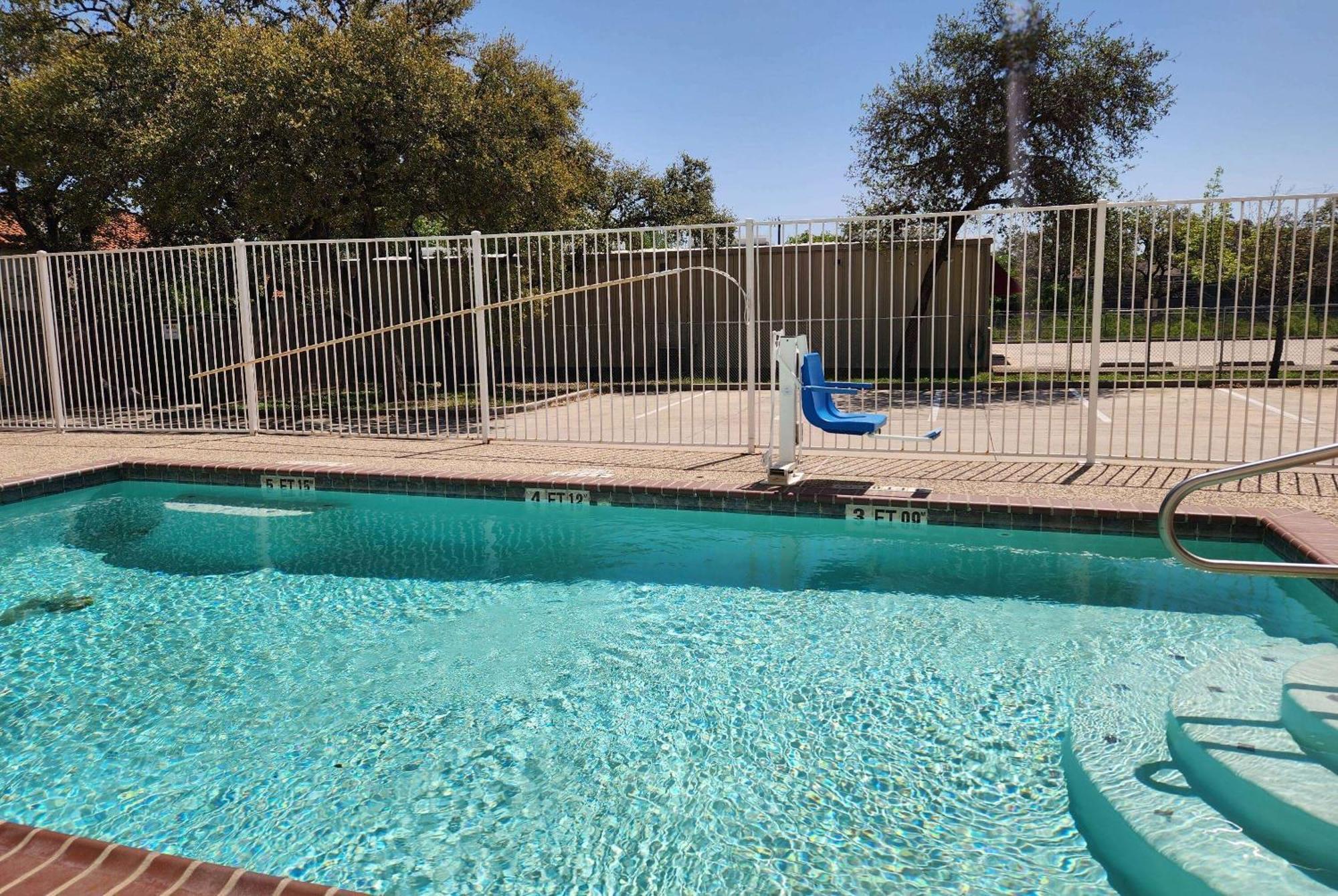 Baymont By Wyndham San Antonio Airport Hotel Exterior foto