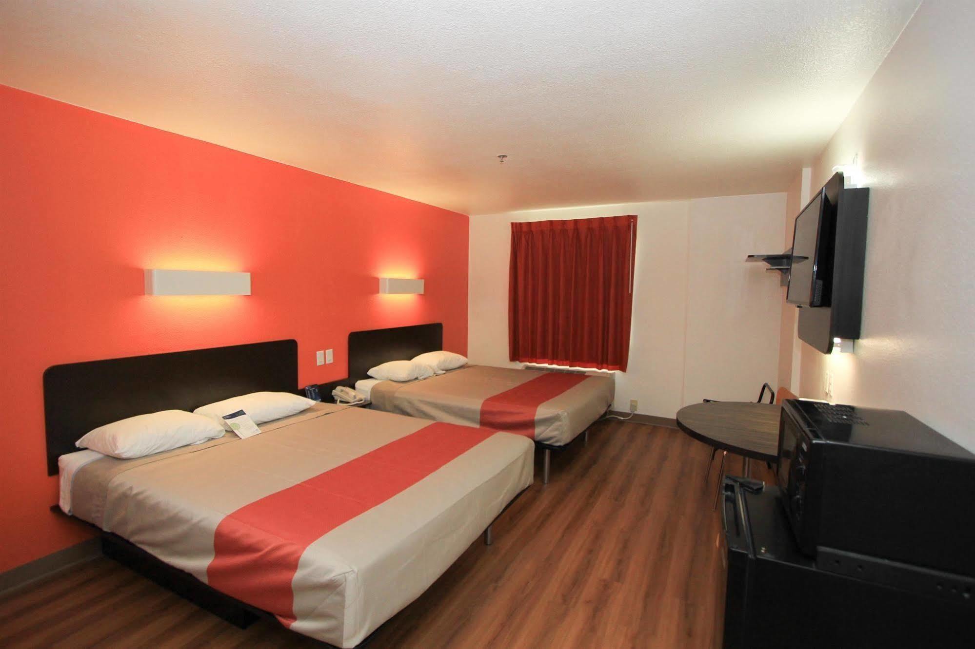 Baymont By Wyndham San Antonio Airport Hotel Exterior foto