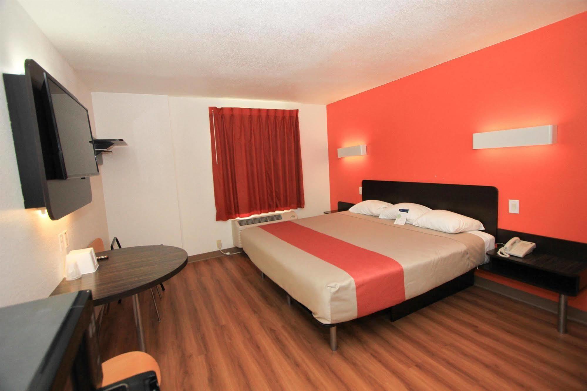 Baymont By Wyndham San Antonio Airport Hotel Exterior foto