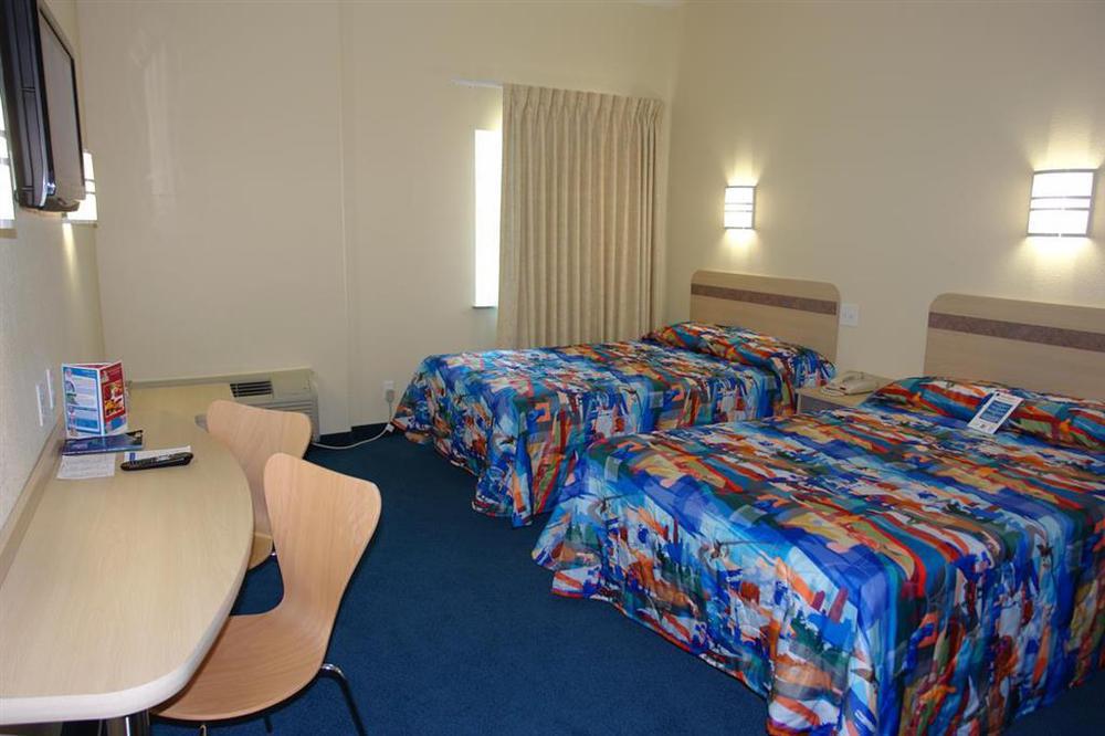 Baymont By Wyndham San Antonio Airport Hotel Quarto foto